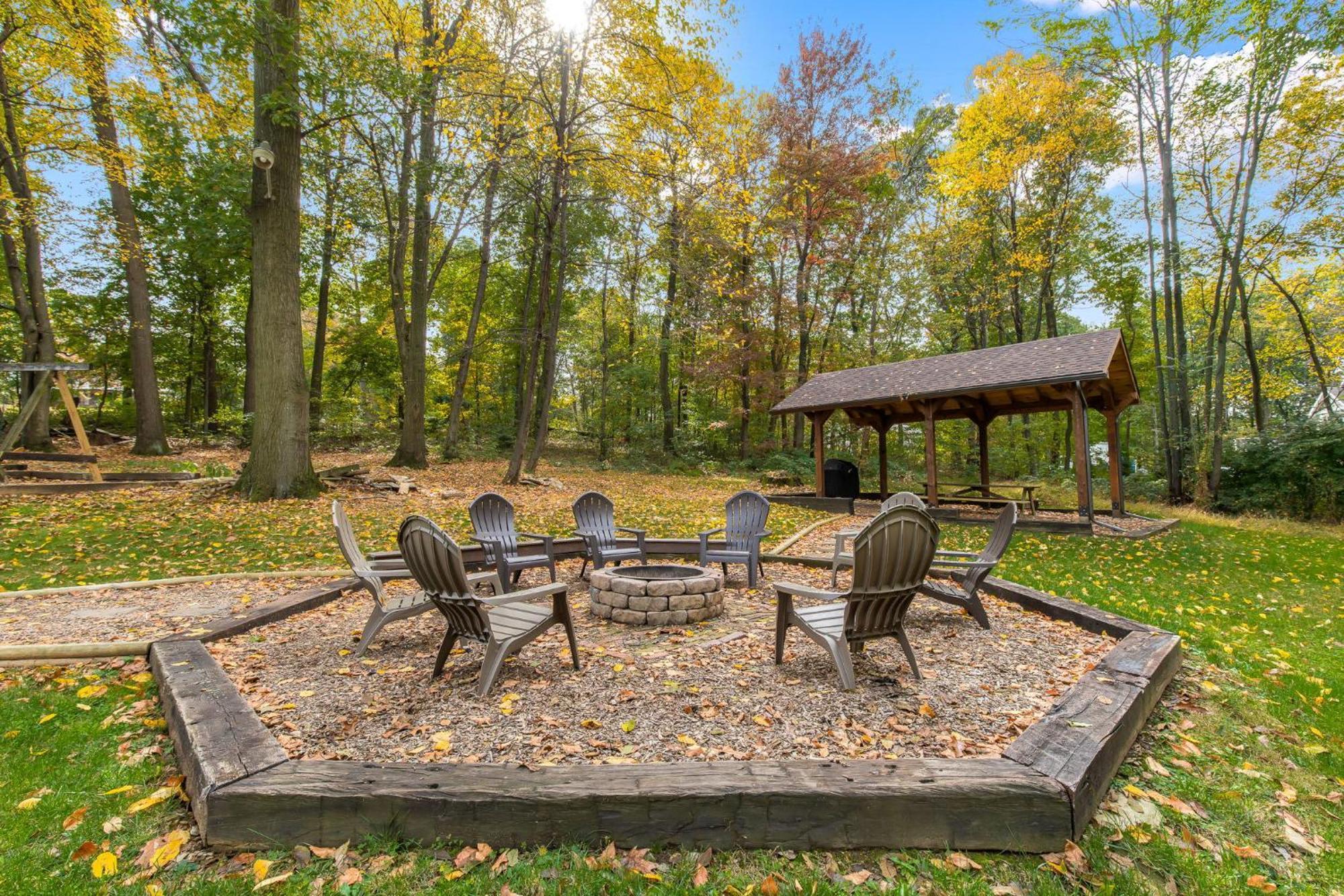 5 Bd W Hottub - Mins To Hunting Hiking & Fishing Apartment New Providence Bagian luar foto